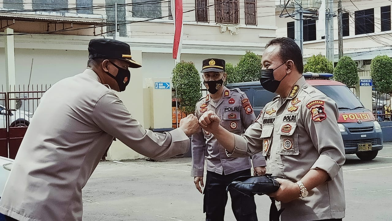 Cek Posko Ppkm Skala Mikro Tim Korbinmas Baharkam Polri Lakukan