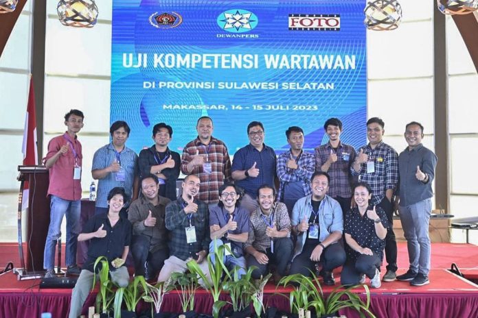 Dewan Pers Adakan Uji Kompetensi Pewarta Foto di Makassar