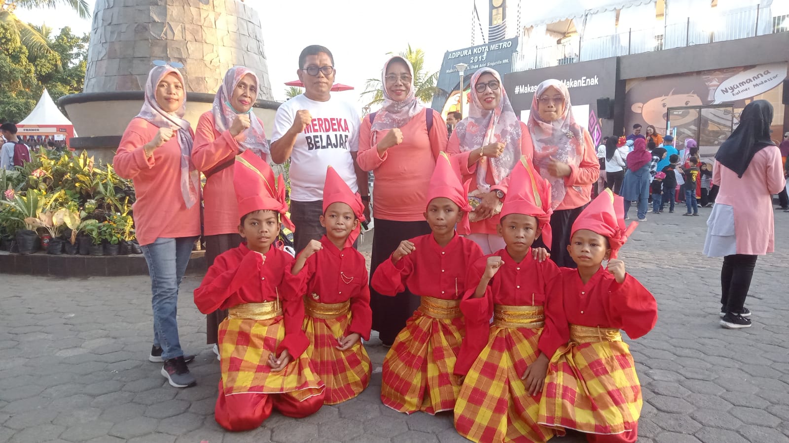 Karnaval Pembukaan F8 Makassar 2023: Peserta Dari SD Inpres Cilallang Berikan Sentuhan Budaya dan Lingkungan