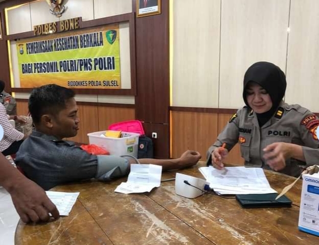 Upaya Cemerlang Polres Bone: Pemeriksaan Kesehatan Berkala Untuk Jaga ...