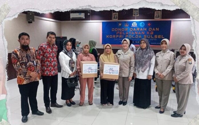 Kolaborasi Mulia DPPKB: Donor Darah dan Pelayanan Keluarga Berencana Menyemarakkan HUT Kopri ke-52 di Kota Makassar