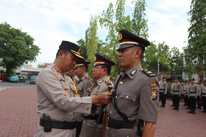 Polres Bantaeng Lakukan Sertijab Jabatan Kabag SDM dan Kasat Samapta, Dilanjutkan dengan Pelantikan Kabag Ren