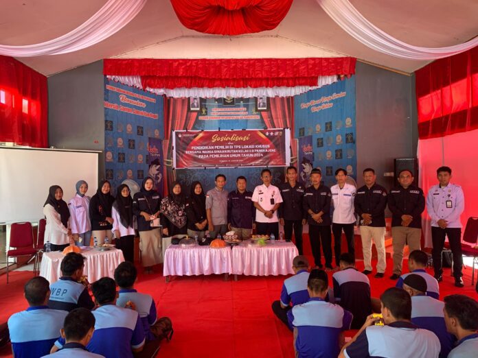 KPU Pangkep Sosialisasikan Pentingnya Berpartisipasi dalam Pemilu di Rutan Pangkajene