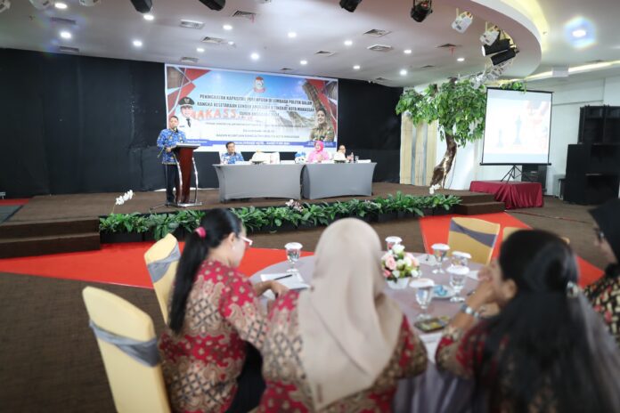 Peserta kegiatan Peningkatan Kapasitas Perempuan di Lembaga Politik di Hotel Karebosi Premier, Makassar.