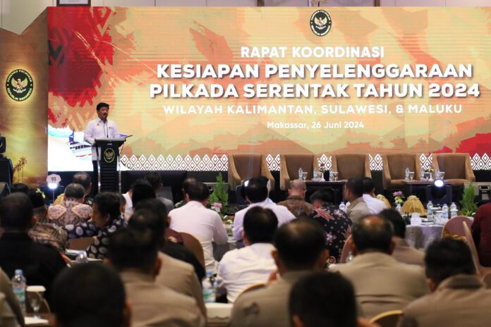 Wali Kota Makassar Moh Ramdhan Pomanto menghadiri Rapat Koordinasi (Rakor) Kesiapan Penyelenggaraan Pilkada Serentak 2024 di Hotel Claro Makassar,