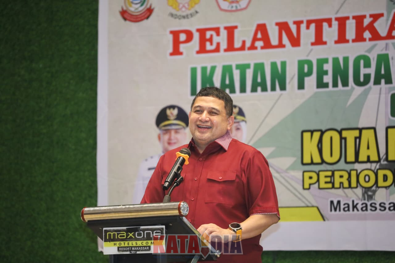 Wali Kota Makassar, Munafri Arifuddin, menegaskan komitmen Pemerintah Kota Makassar dalam melestarikan sekaligus mengembangkan pencak silat sebagai warisan budaya bangsa dan cabang olahraga berprestasi. Komitmen tersebut disamp