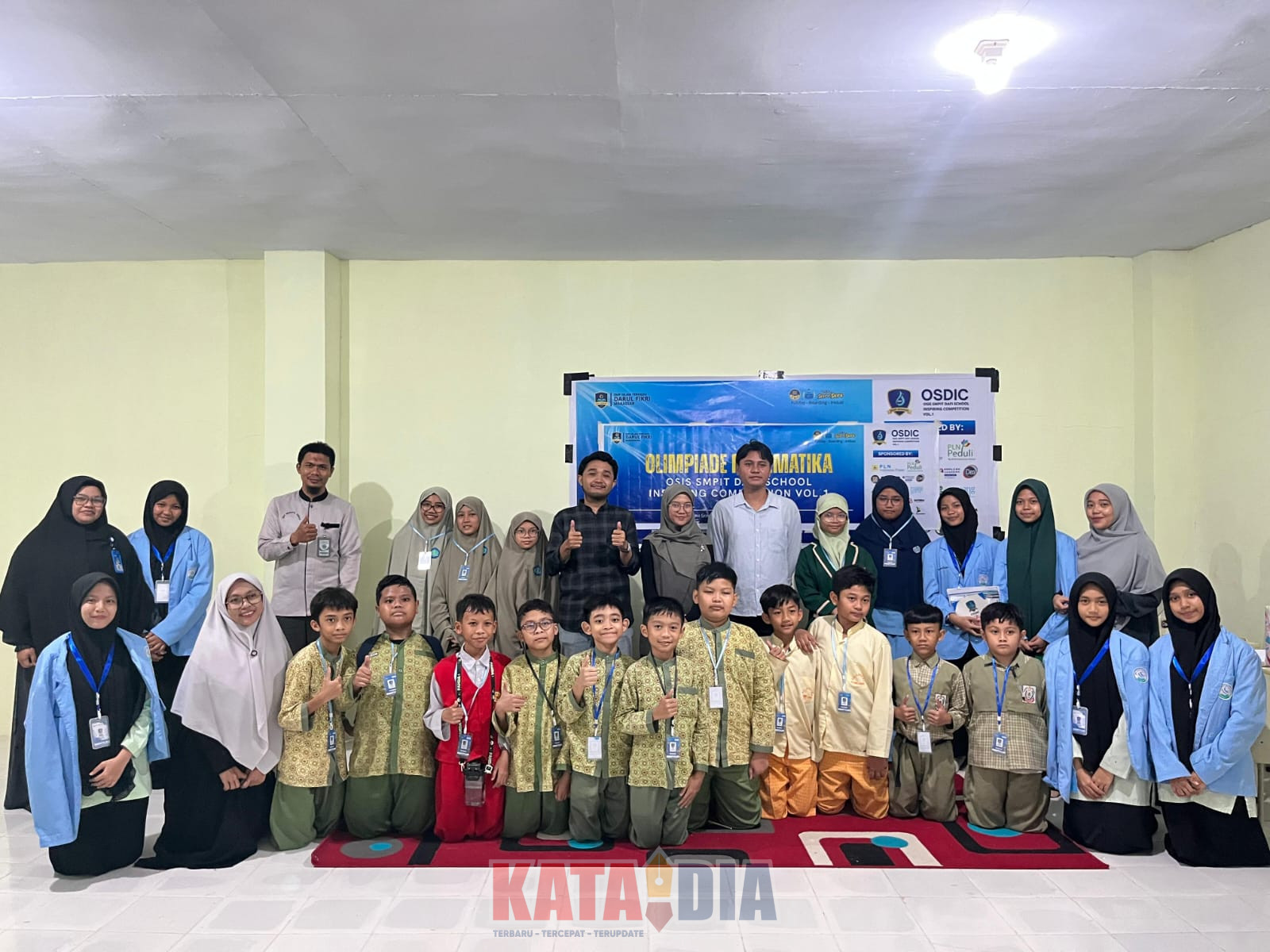SMPIT Darul Fikri Makassar melalui Organisasi Siswa Intra Sekolah (OSIS) sukses menyelenggarakan OSDIC 2026 (OSIS SMPIT DAFI Inspiring Competition)