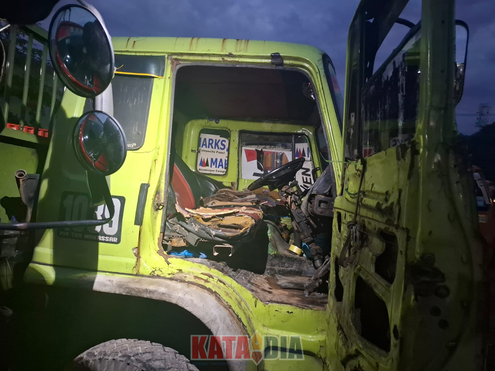 Warga Kecamatan Tallo, Kota Makassar, digegerkan dengan penemuan sesosok mayat laki-laki di area gudang Jalan Gatot Subroto Baru No. 172, Kelurahan Kaluku Bodoa,