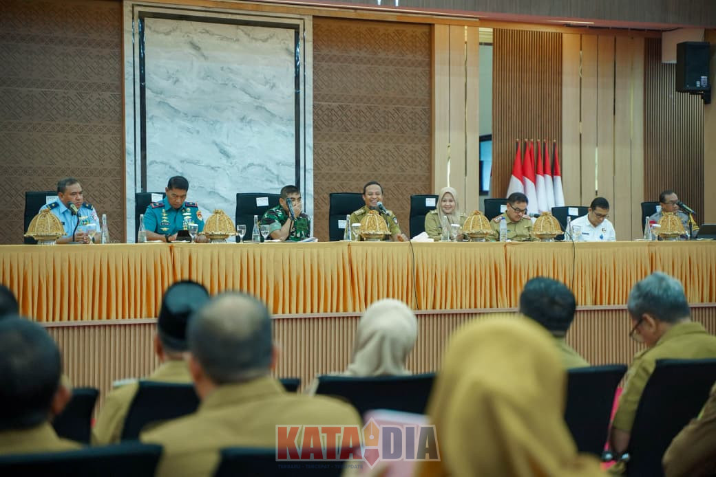 Bupati Barru, Andi Ina Kartika Sari, S.H., M.Si., menunjukkan komitmen kuat Pemerintah Kabupaten Barru dalam menyelaraskan pembangunan daerah dengan kebijakan nasional.