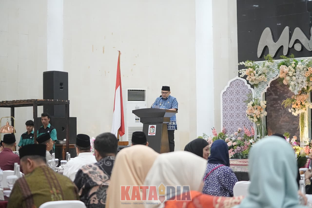 Wali Kota Makassar, Munafri Arifuddin, menekankan pentingnya menjaga kebersamaan serta mempererat hubungan antarinstansi dan masyarakat pada momentum bulan suci Ramadan.