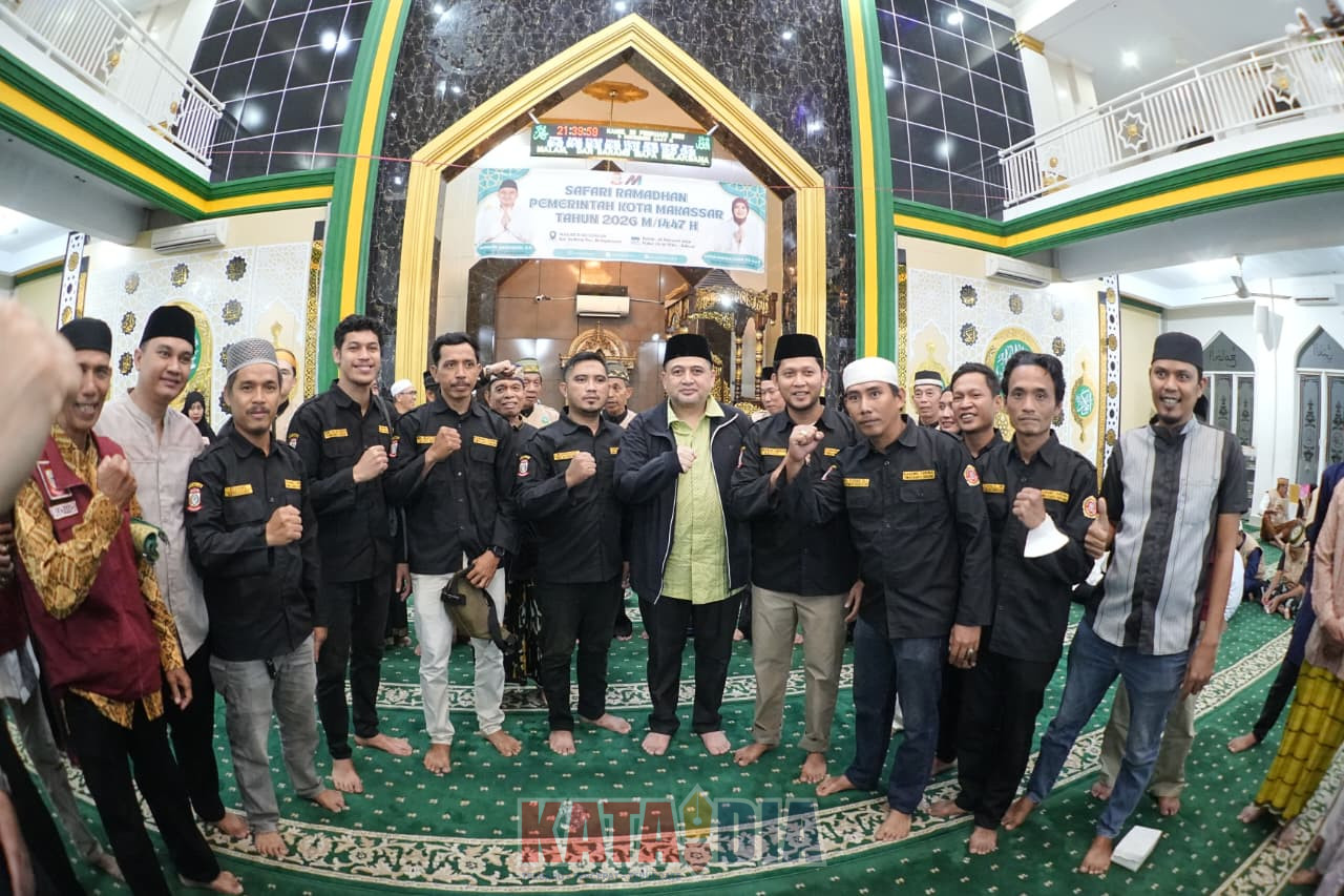 Munafri Arifuddin, Safari Ramadan Makassar, Masjid Babaussalam, Pemkot Makassar, Biringkanaya, Penertiban Trotoar Makassar