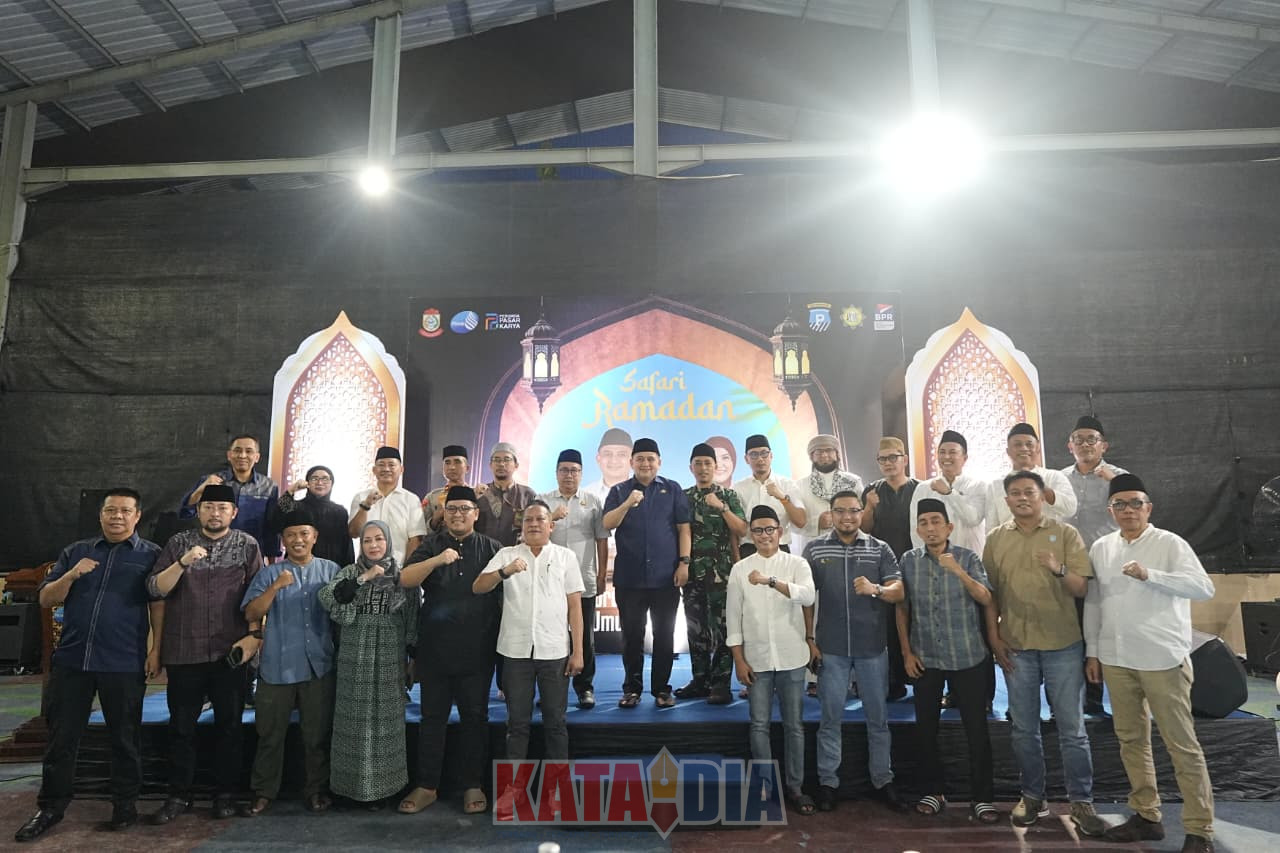 Munafri Arifuddin meminta jajaran Direksi Perusahaan Umum Daerah (Perumda) se-Kota Makassar untuk meningkatkan kualitas pelayanan kepada masyarakat, khususnya selama bulan suci Ramadan.