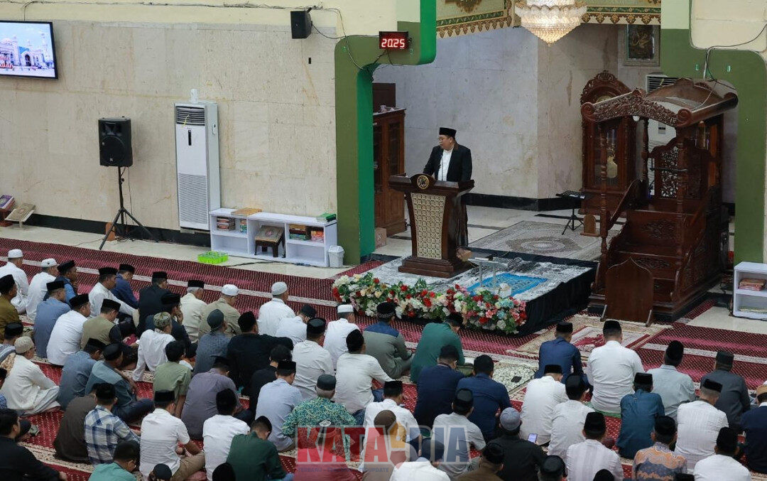 Pemerintah Kabupaten Takalar memperingati Malam Nuzulul Qur’an yang dirangkaikan dengan kegiatan keagamaan di Masjid Agung Takalar,
