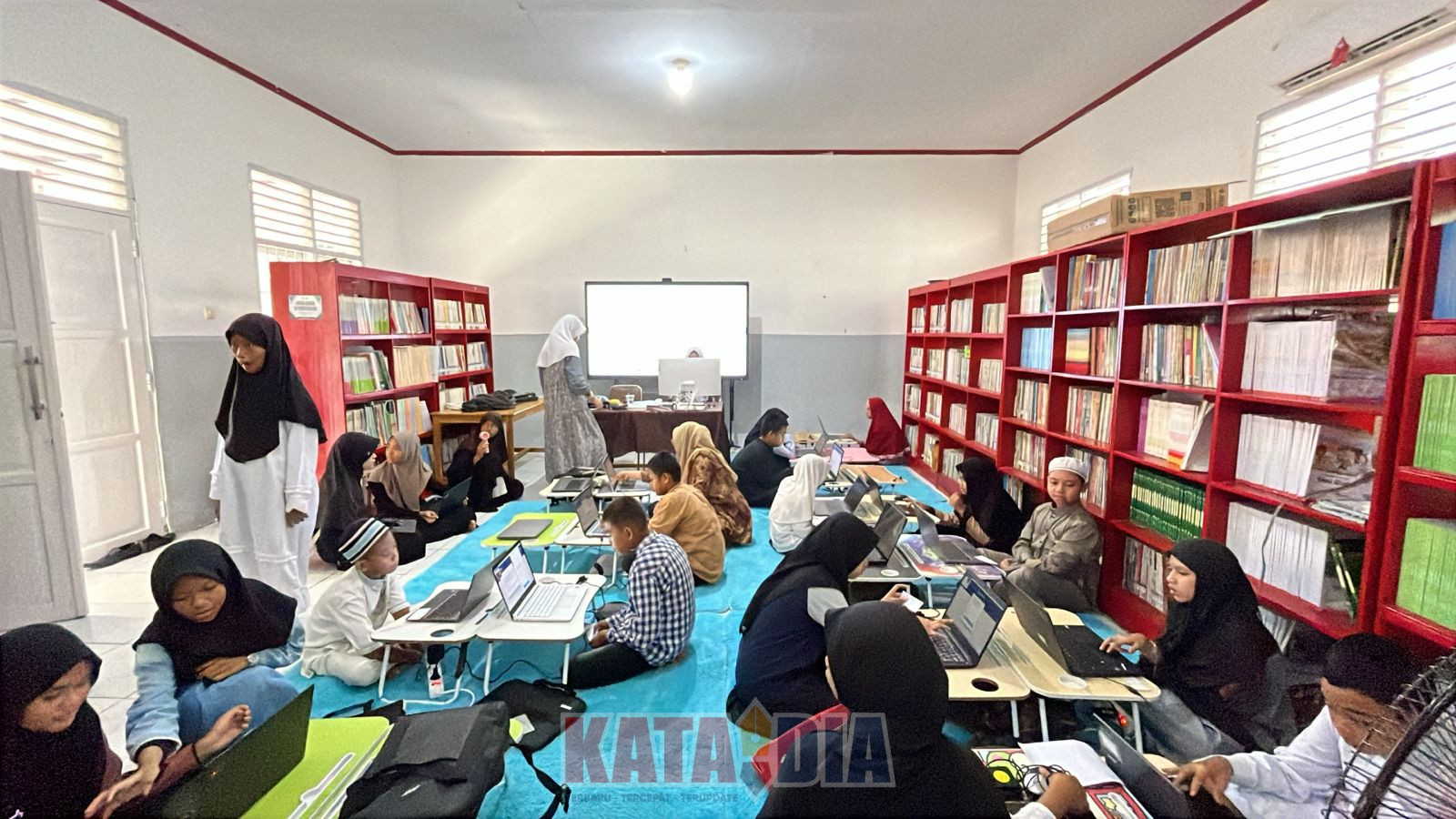 UPT SPF SD Inpres Bangkala III Makassar mulai mempersiapkan diri menghadapi Tes Kemampuan Akademik (TKA) dengan melaksanakan kegiatan simulasi bagi para siswa,
