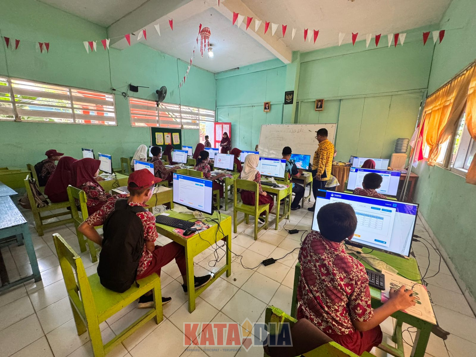 Siswa-siswi kelas VI SD Inpres Bitoa Makassar melaksanakan simulasi Tes Kemampuan Akademik (TKA) pada Kamis, 5 Maret 2026Siswa-siswi kelas VI SD Inpres Bitoa Makassar melaksanakan simulasi Tes Kemampuan Akademik (TKA) pada Kamis, 5 Maret 2026