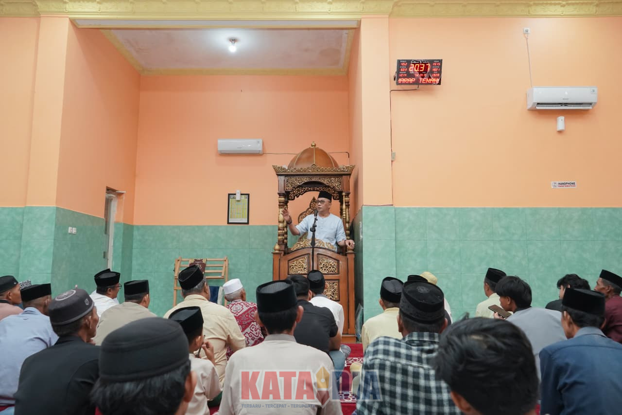 Wakil Bupati Barru, Abustan Andi Bintang, mengajak masyarakat memperkuat ukhuwah serta memanfaatkan berbagai program pembangunan