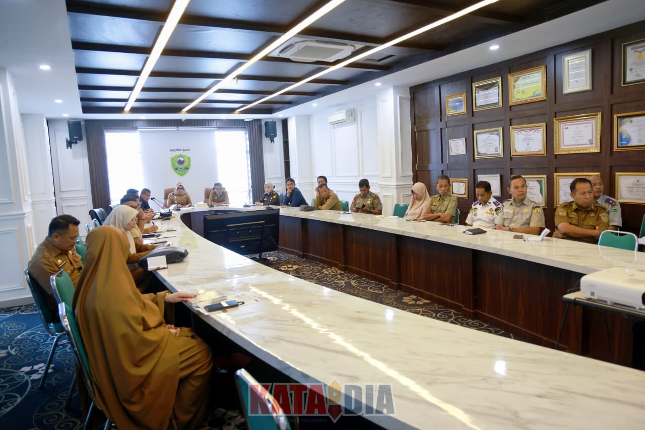 – Bupati Barru, Andi Ina Kartika Sari, S.H., M.Si., mengikuti Rapat Koordinasi (Rakor) Pengendalian Inflasi Daerah