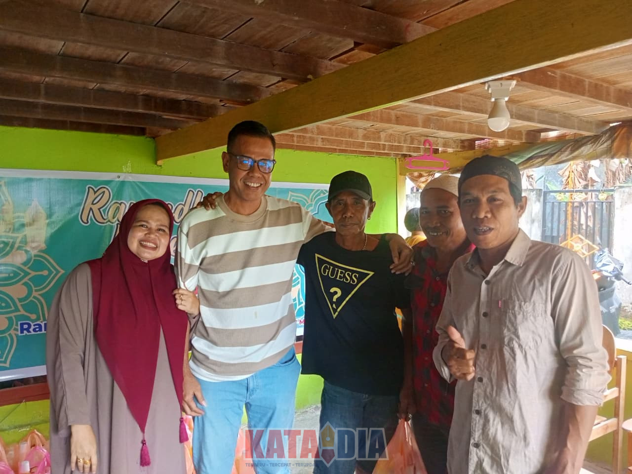 Nuansa kebahagiaan dan kebersamaan kembali terasa di bulan suci Ramadhan. Komunitas XPDC Siddo, Kecamatan Soppeng Riaja