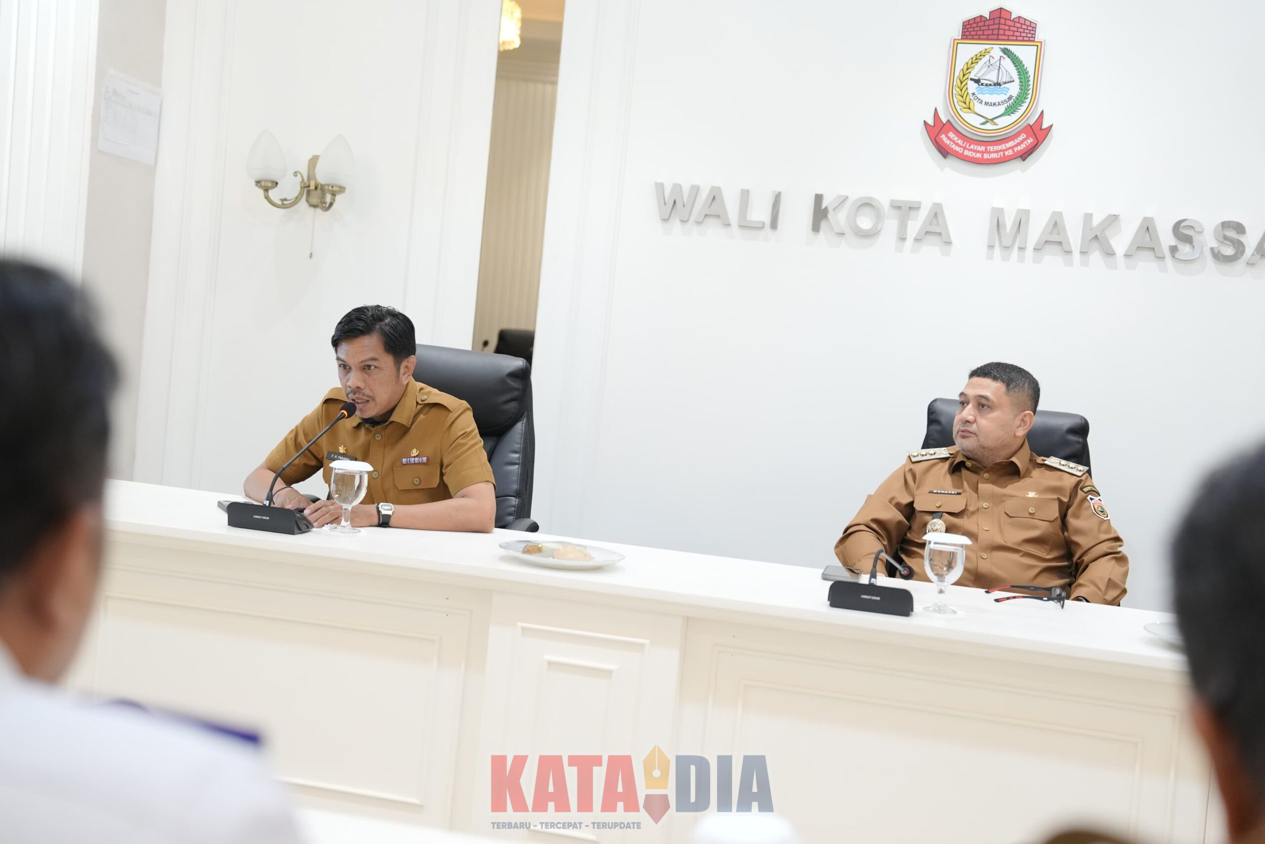 Wali Kota Makassar, Munafri Arifuddin, kembali menegaskan komitmennya dalam membenahi tata kelola pemerintahan serta penataan kota secara menyeluruh.