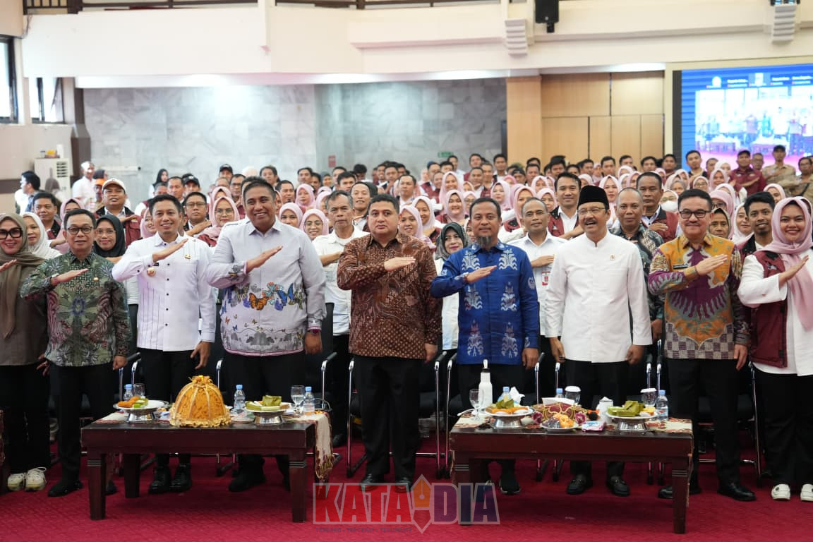Wali Kota Makassar, Munafri Arifuddin, menghadiri kegiatan silaturahmi Kementerian Sosial RI