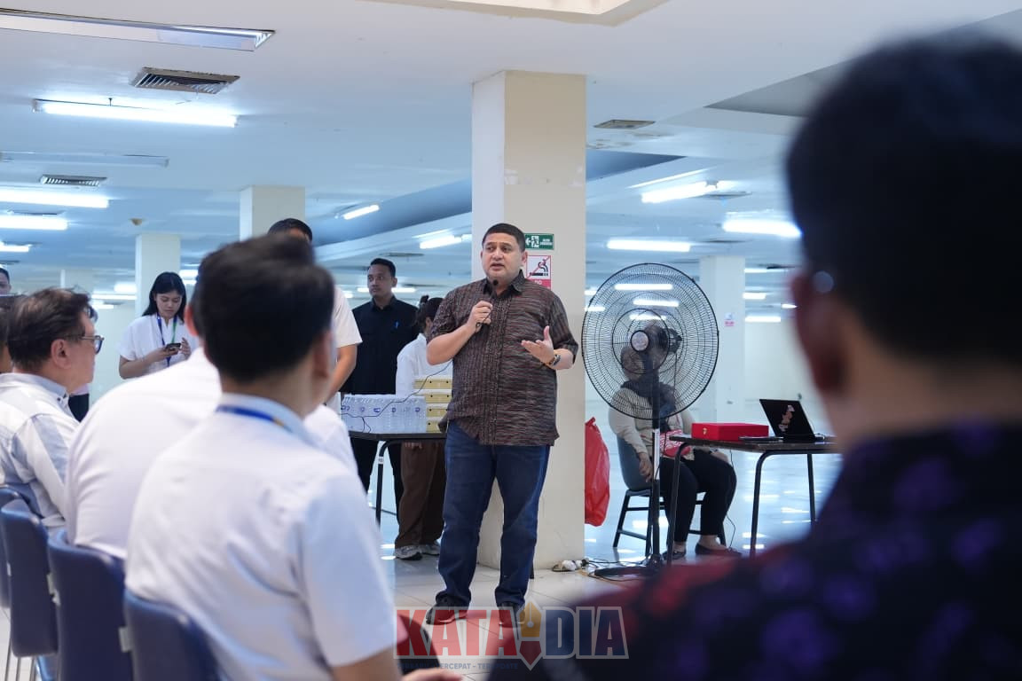 Pemerintah Kota Makassar menunjukkan komitmen serius dalam menghidupkan kembali denyut ekonomi kawasan perdagangan melalui rencana transformasi Pasar Sentral atau New Makassar Mall.