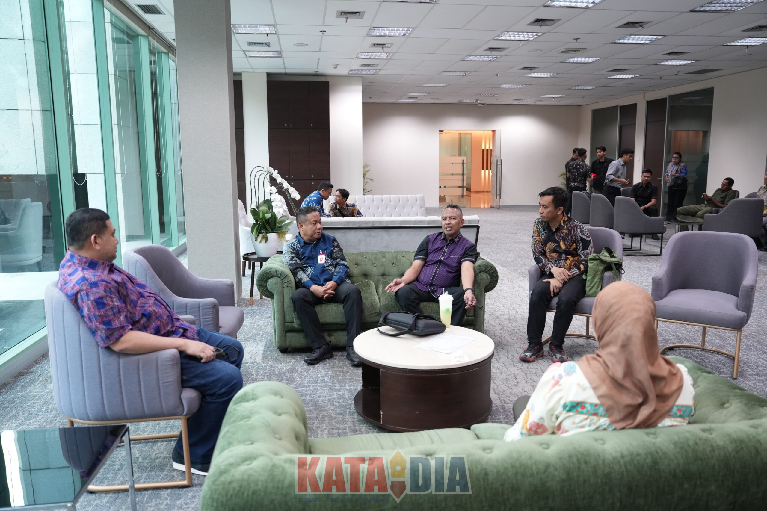 Pemerintah Kota Makassar terus menunjukkan komitmennya dalam mempercepat penanganan persoalan persampahan secara menyeluruh,