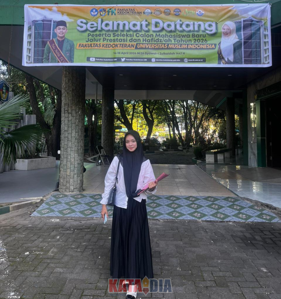 Kabar membanggakan datang dari Desa Bulo Wattang, Kabupaten Sidrap. Qhoamila Putri Cahyani Syam, anak pasangan petani sederhana