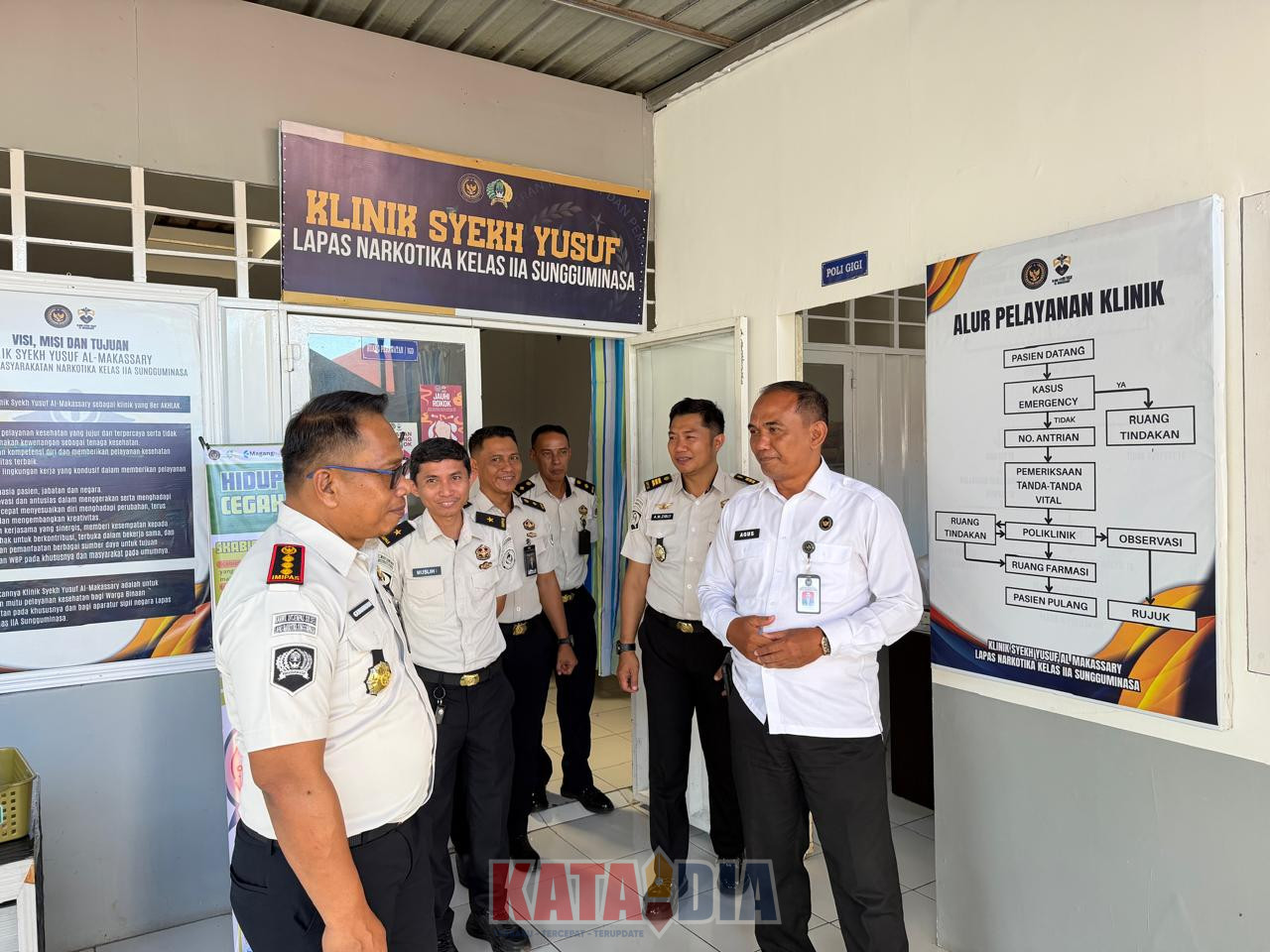 Dalam upaya mendukung sistem pemasyarakatan yang efektif, humanis, dan berkelanjutan, Lembaga Pemasyarakatan Narkotika Kelas IIA Sungguminasa menerima kunjungan dari Tim Asisten Deputi Koordinasi Tata Kelola Pemasyarakatan