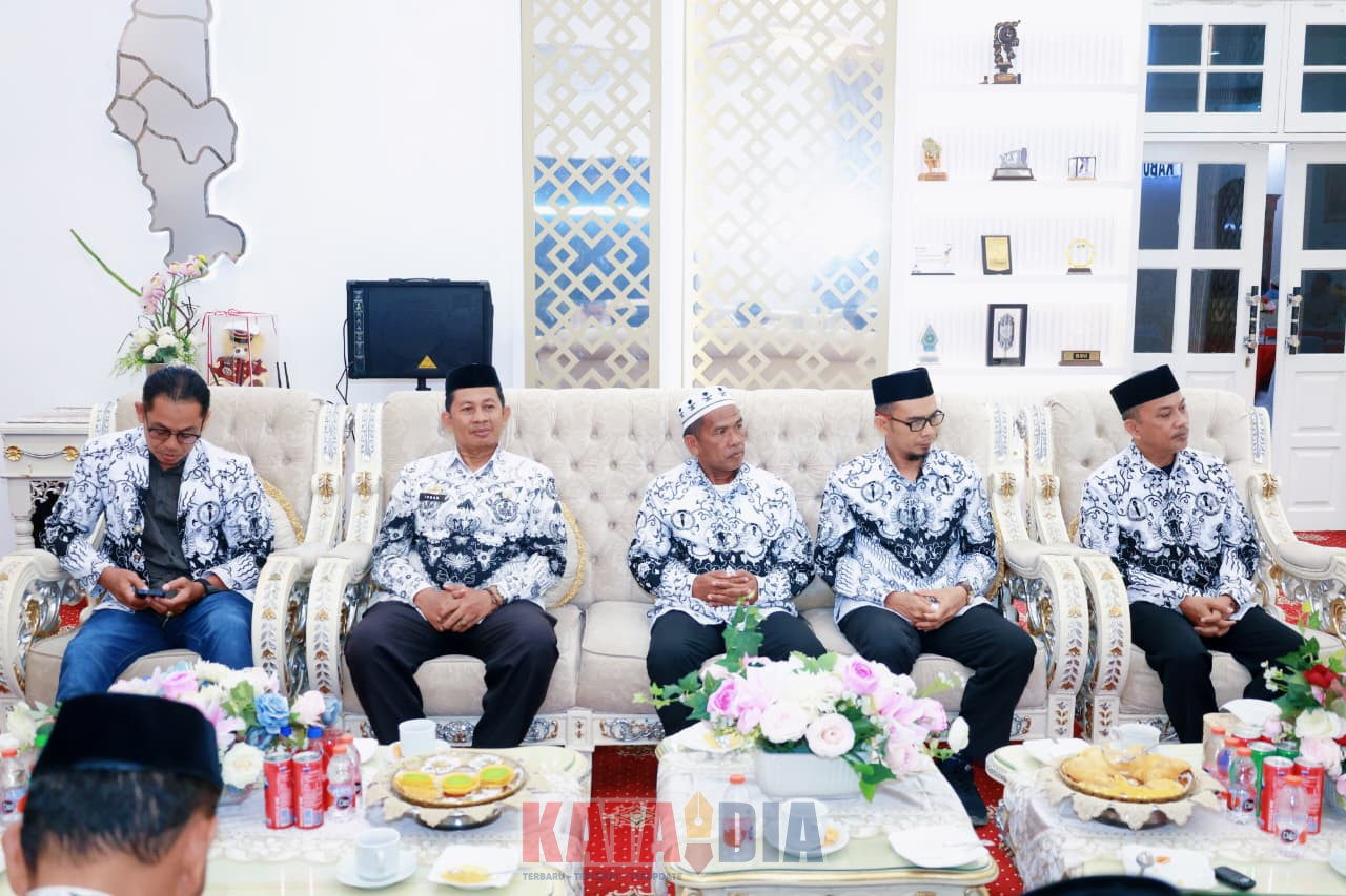 Pemerintah Kabupaten Barru menyatakan komitmennya untuk mendukung penuh kesiapan kontingen Persatuan Guru Republik Indonesia (PGRI) Barru
