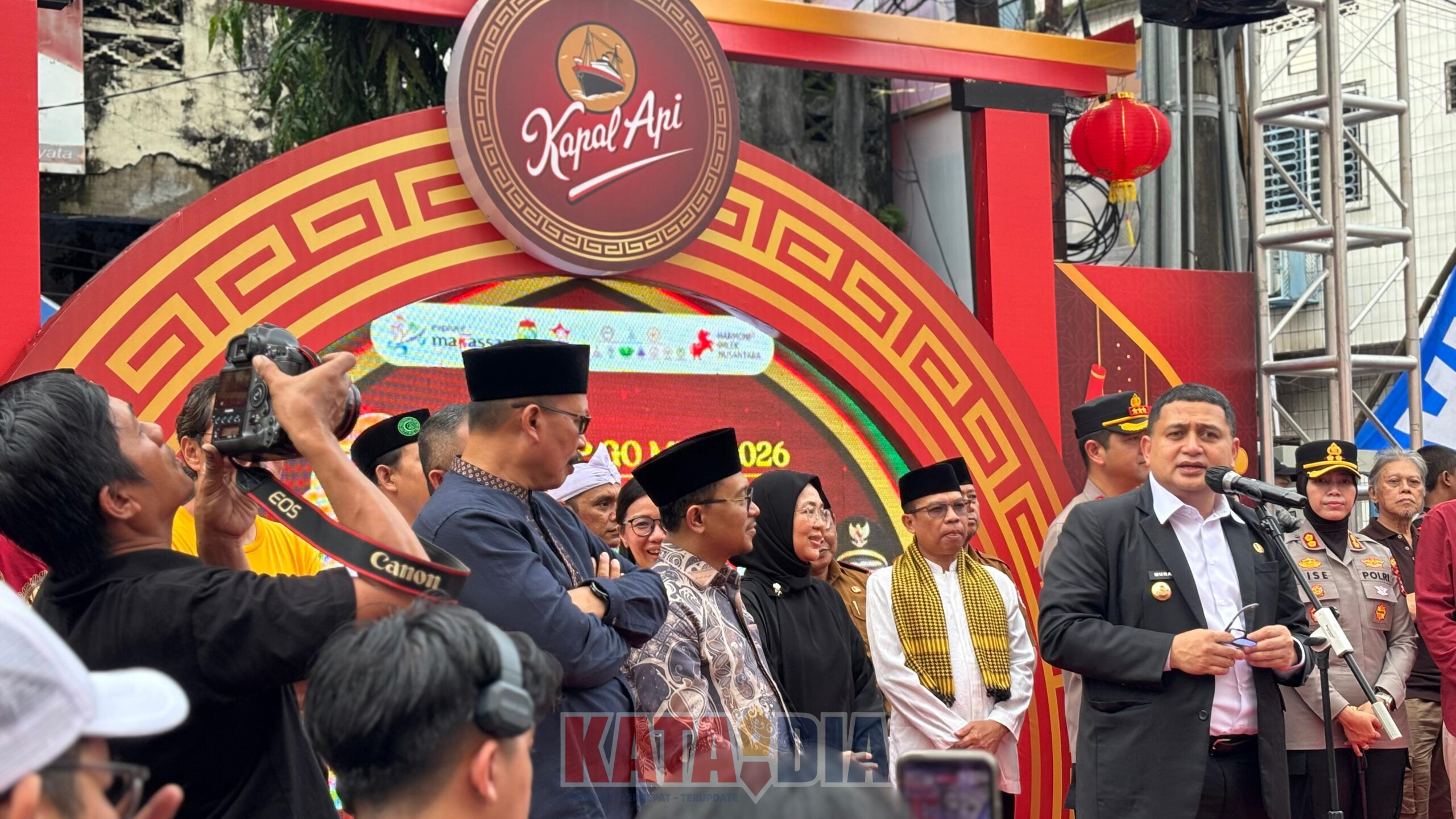 Kepemimpinan Wali Kota Makassar, Munafri Arifuddin, kembali mencatatkan pengakuan di tingkat nasional. Di tengah dinamika sosial perkotaan yang semakin kompleks,