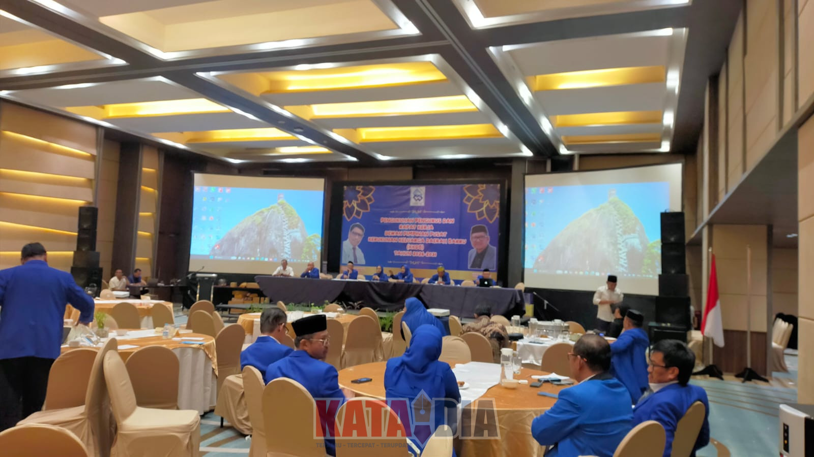 Usai resmi dikukuhkan, Dewan Pimpinan Pusat Kerukunan Keluarga Daerah Barru (DPP KKDB) periode 2026–2031 langsung bergerak cepat