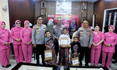 Dalam rangka memperingati Hari Bhayangkara ke-80 Tahun 2026, Polres Barru menggelar kegiatan sunatan massal yang berlangsung di lobi Polres Barru,