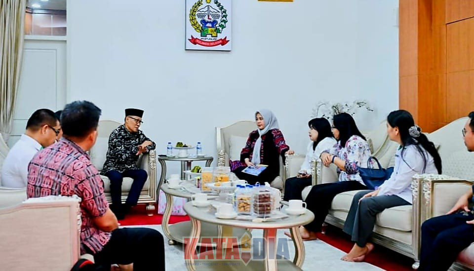 Dukungan penuh mengalir dari Wakil Gubernur Sulawesi Selatan, Fatmawati Rusdi, saat menyambut hangat jajaran Pengurus Lembaga Pengembangan Pesta Paduan Suara Gerejawi Daerah (LPPD) Sulsel.
