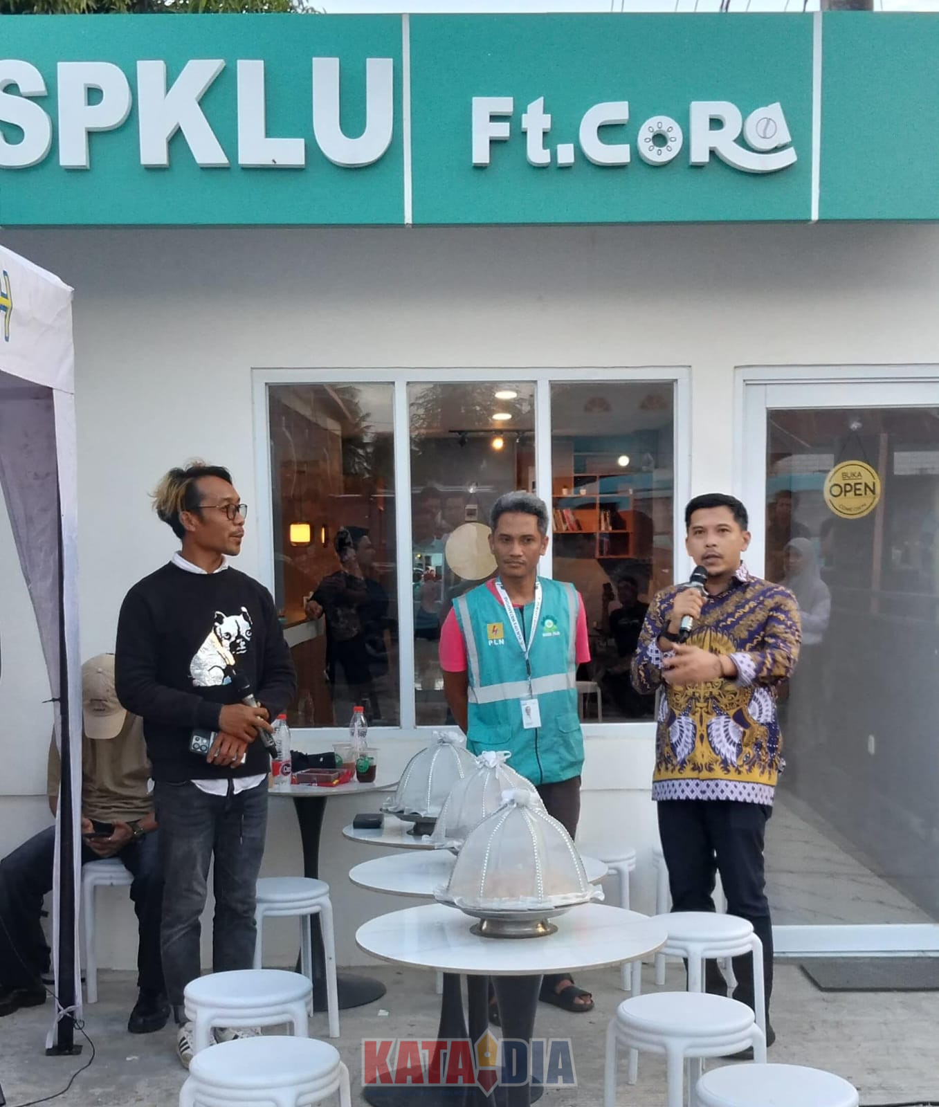 PT PLN (Persero) Unit Layanan Pelanggan Jeneponto resmi menghadirkan Stasiun Pengisian Kendaraan Listrik Umum (SPKLU) Fast Charging 60 kW pertama di Kabupaten Jeneponto,