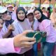 Wakil Wali Kota Makassar, Aliyah Mustika Ilham, secara resmi melepas peserta Jalan Sehat dalam rangka memperingati International Day of the Midwife