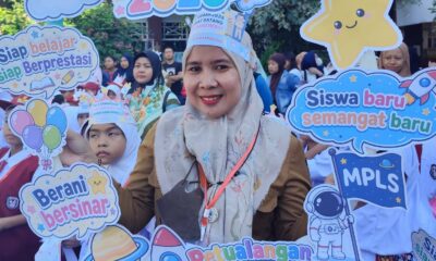 Suasana ceria dan penuh antusiasme mewarnai hari pertama masuk sekolah di UPT SPF SDN Rappocini