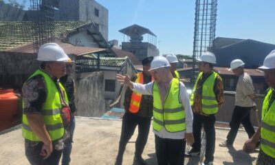 Kepala Dinas Pendidikan Kota Makassar, Achi Soleman mendampingi Direktur Sekolah Dasar Kementerian Pendidikan Dasar dan Menengah (Kemendikdasmen), Moch. Salim Somad