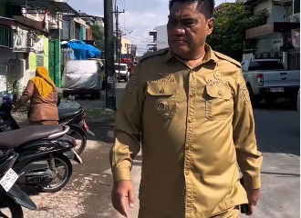 Kepala Dinas Pengendalian Penduduk dan Keluarga Berencana (DPPKB) Kota Makassar, A. Irwan Bangsawan, kembali meninjau tiga dapur Satuan Pelayanan Pemenuhan Gizi (SPPG)