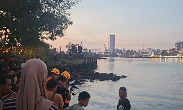 Tim gabungan yang dikoordinasikan oleh Badan Penanggulangan Bencana Daerah (BPBD) Kota Makassar
