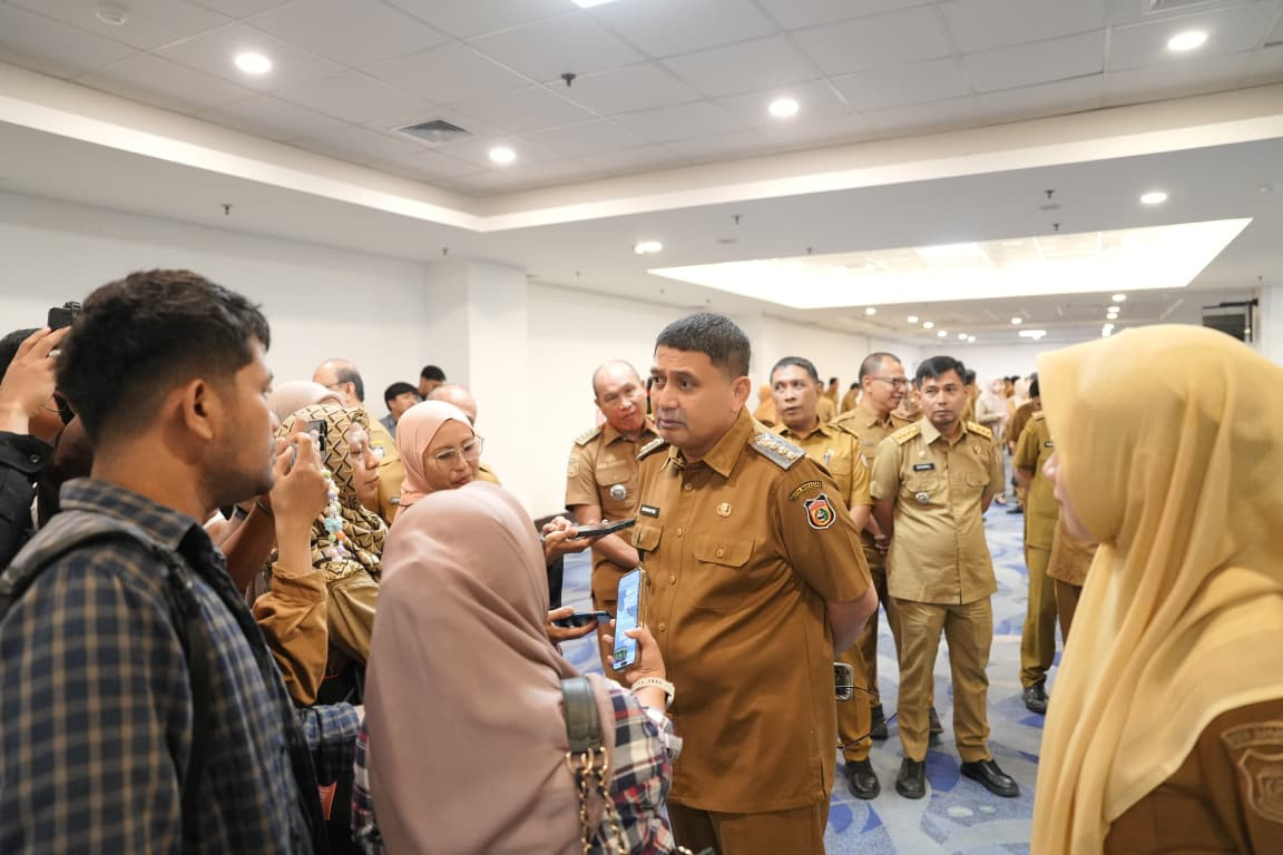 Wali Kota Makassar, Munafri Arifuddin, secara resmi membuka Bimbingan Teknis Sistem Akuntabilitas Kinerja Instansi Pemerintah (SAKIP) Tahun 2026