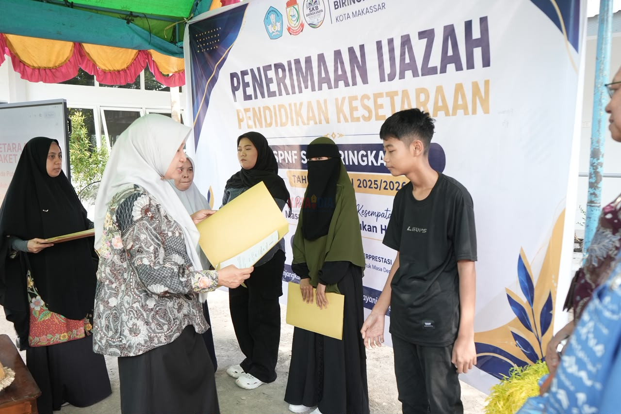 Pemerintah Kota Makassar terus menunjukkan komitmennya dalam menjamin hak setiap warga negara untuk memperoleh pendidikan tanpa memandang usia, latar belakang, maupun kondisi sosial ekonomi.