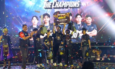 Kapolda Sulawesi Selatan Irjen Pol. Djuhandhani Rahardjo Puro secara resmi menyerahkan piala bergilir pada Closing Ceremony Tournament E-Sport Kapolda Cup Road to Kapolri Cup 2026