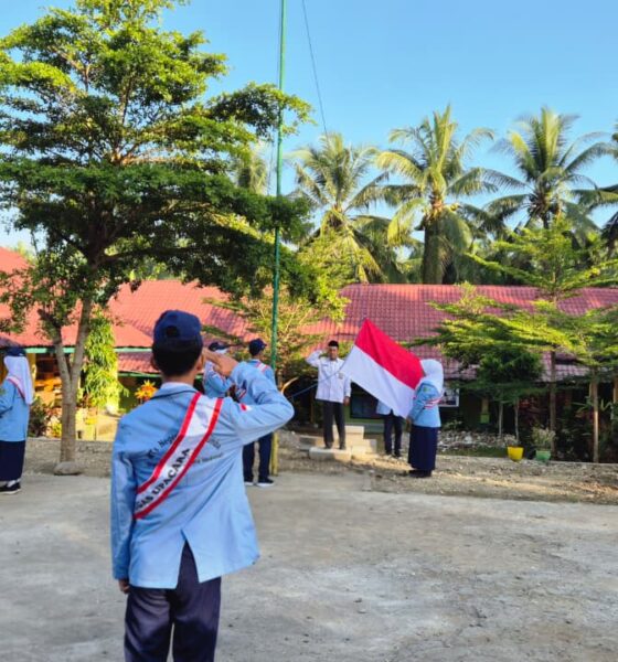 Mengawali Tahun Ajaran 2026–2027, Kepala Kantor Urusan Agama (KUA) Kecamatan Bontobahari menghadiri kegiatan hari pertama masuk sekolah di MTsN 7 Bulukumba