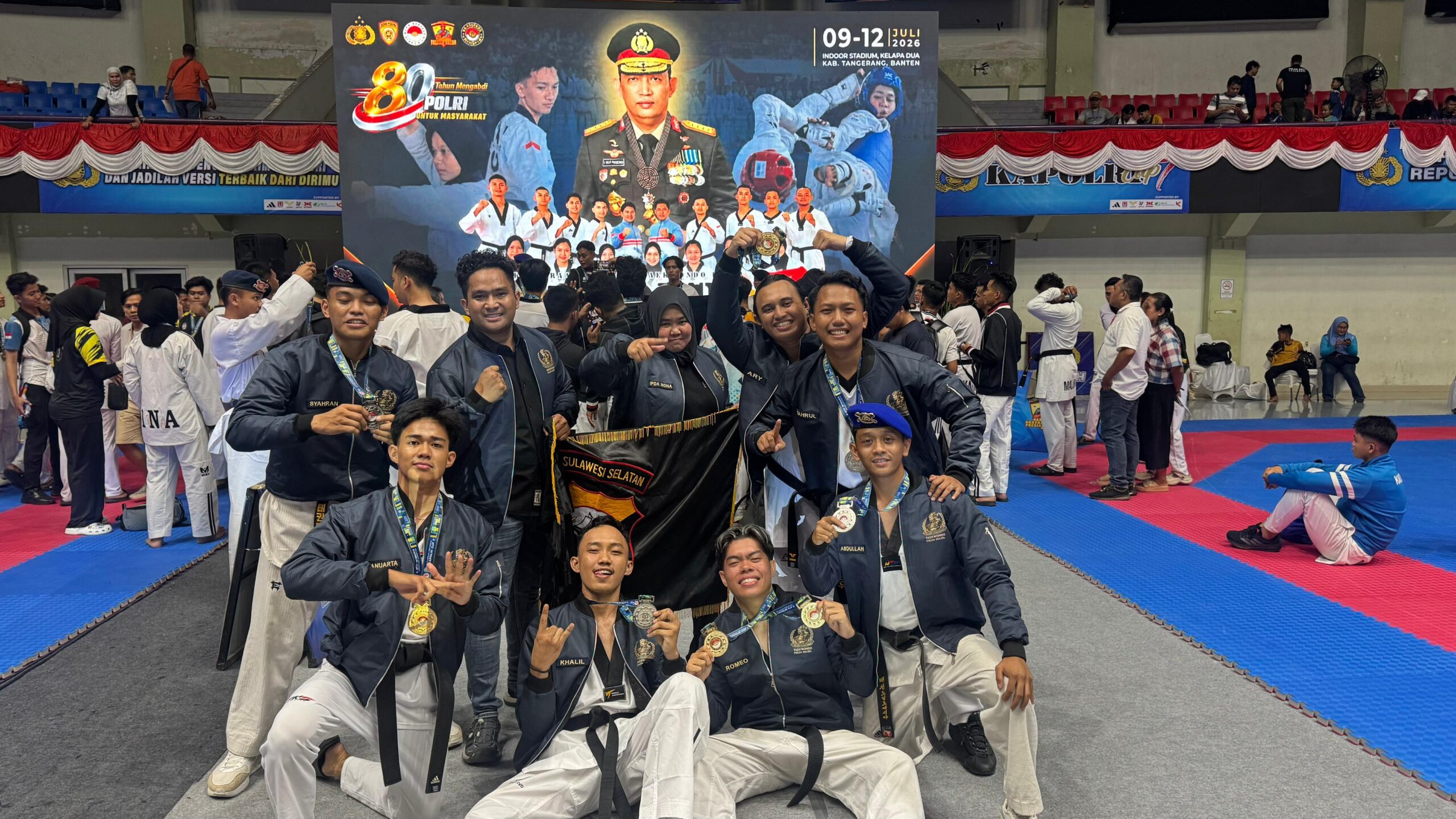 Polda Sulawesi Selatan kembali menorehkan prestasi di tingkat nasional dengan meraih sembilan medali pada Kejuaraan Taekwondo Nasional Kapolri Cup 2026