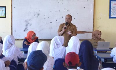 Pemerintah Kota Makassar melalui Dinas Komunikasi dan Informatika (Diskominfo) terus memperluas edukasi literasi digital hingga ke wilayah kepulauan.