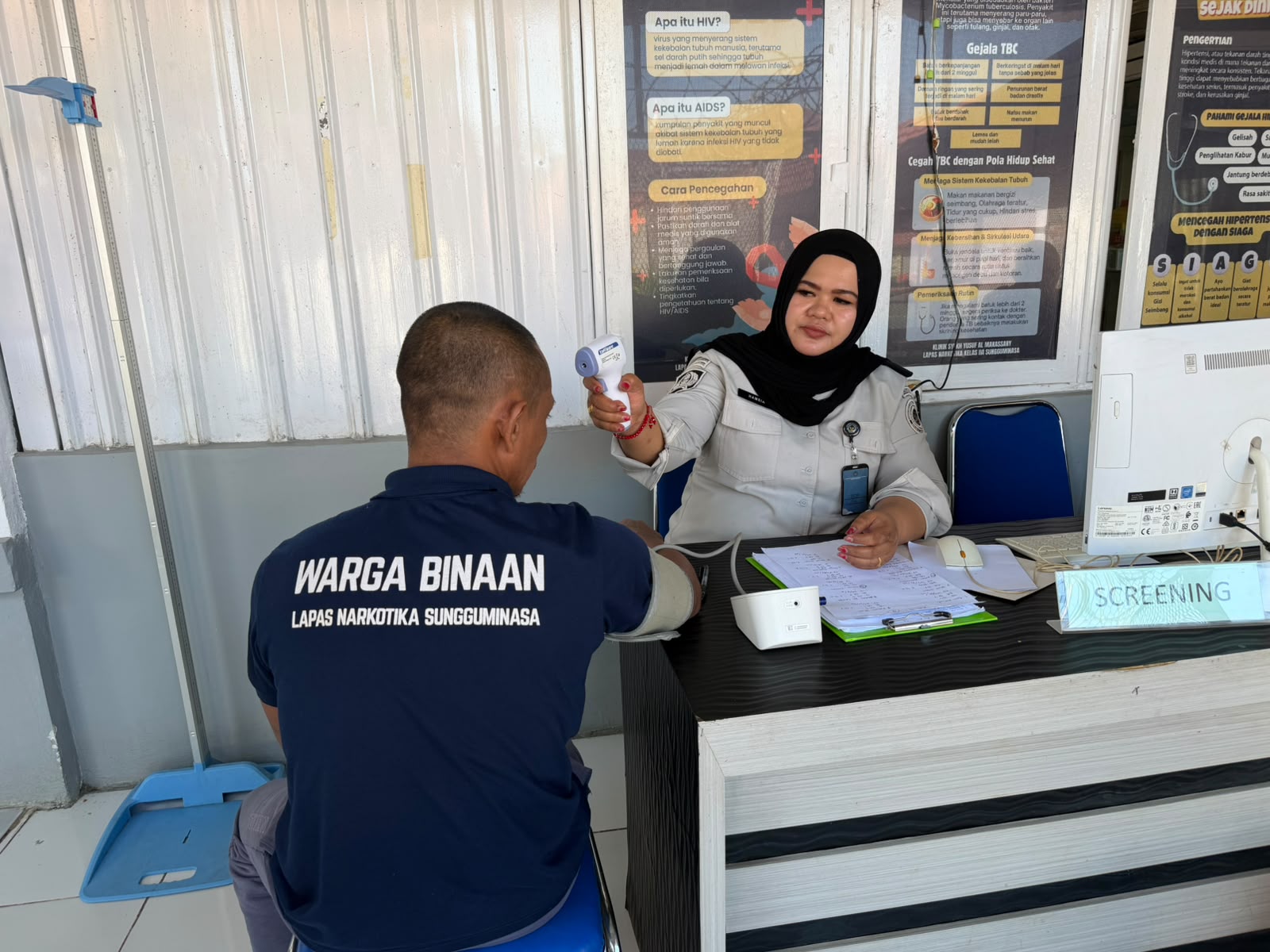 Lapas Narkotika Kelas IIA Sungguminasa melaksanakan Cek Kesehatan Gratis (CKG) dan Skrining Tuberkulosis (TB) bagi Warga Binaan Pemasyarakatan (WBP),