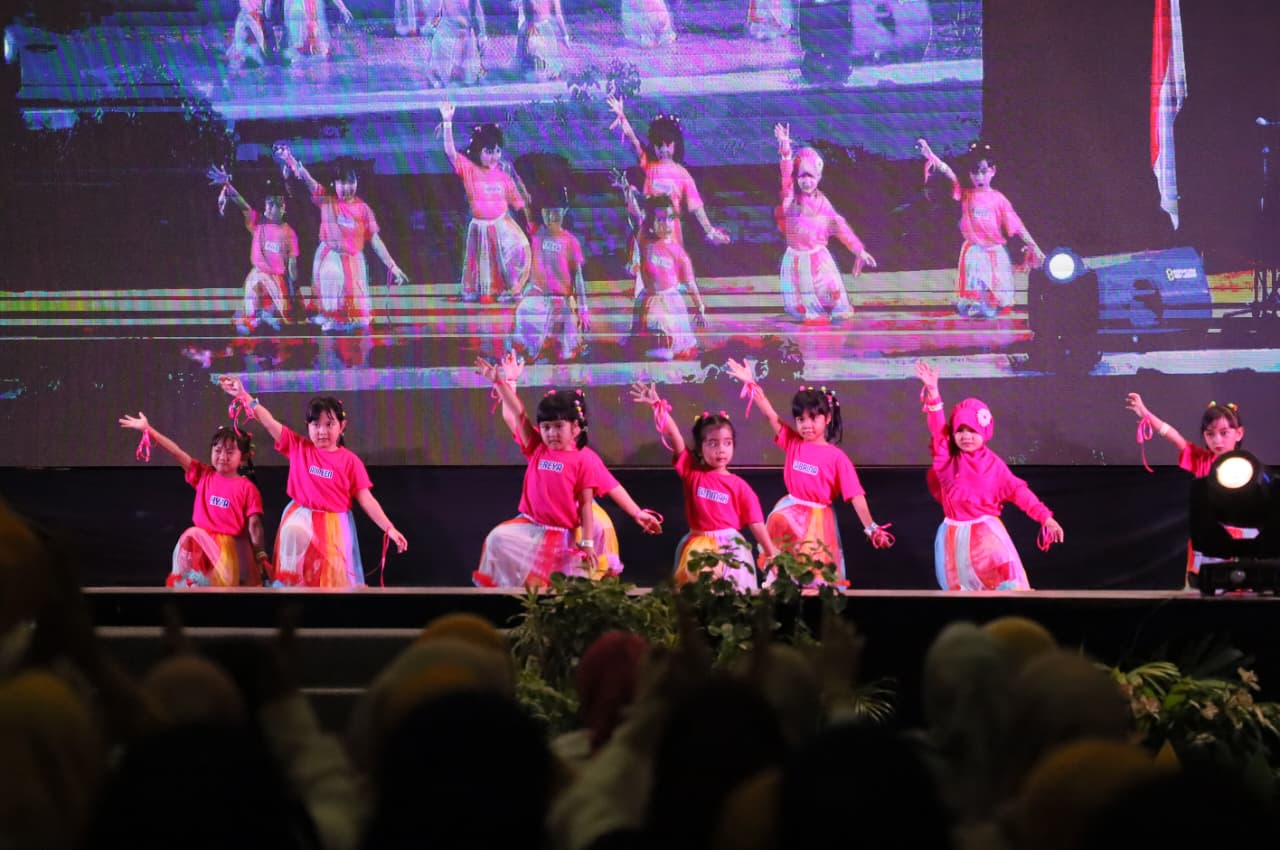 Sebanyak 600 anak dari berbagai taman kanak-kanak (TK) se-Kota Makassar memeriahkan Peringatan Hari Anak Nasional (HAN) 2026