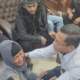 Kumala Elvira, istri terdakwa kasus dugaan pencurian tanah timbunan, Ilyas Sitaba, histeris dan bersujud di hadapan Ketua Pengadilan Negeri (PN) Sungguminasa,