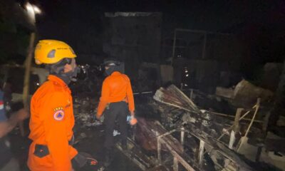 Kebakaran melanda kawasan permukiman padat di Jalan Kandea 3 Lorong 2 dan 3, Kelurahan Baraya, Kecamatan Bontoala, Kota Makassar, Senin (10/8/2026) malam.