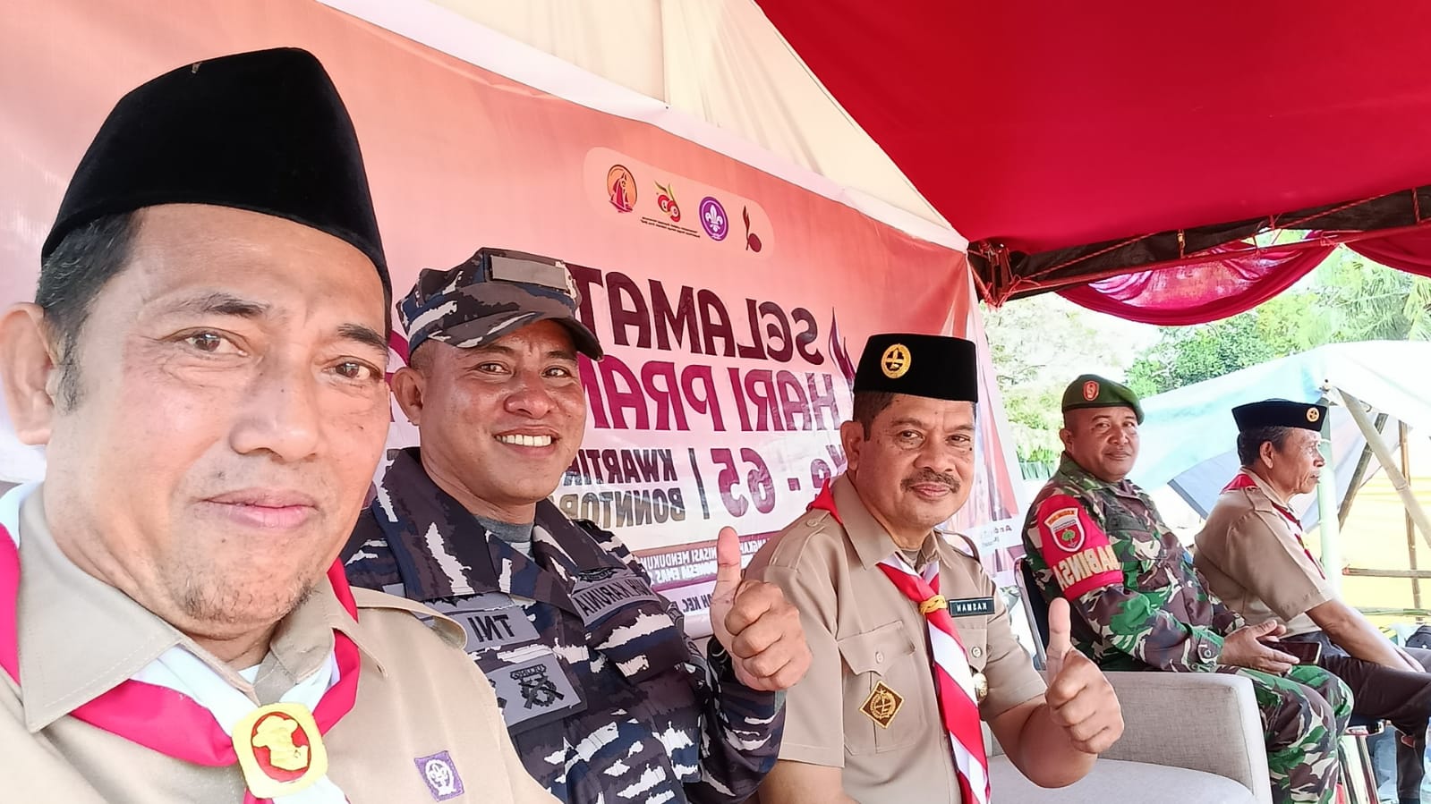 KUA Bontobahari menghadiri pembukaan perkemahan Hari Pramuka ke-65 di Desa Darubiah, Bulukumba, yang diikuti 35 sekolah se-Kecamatan Bontobahari.